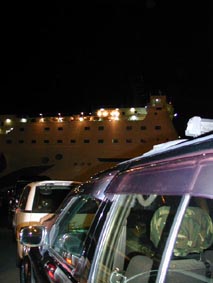 さんふらわぁ みとへ乗船する。夜便は比較的予約が取り易い。