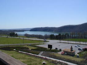 花が咲くシーズンにはとてもキレイと思います