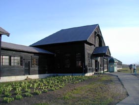 五翼放射状平屋舎房