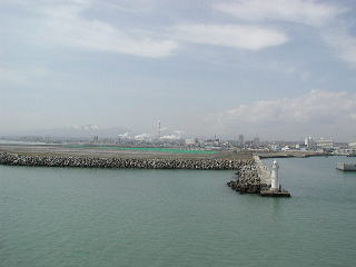 苫小牧入港です