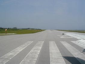 RUNWAY21よりTAKE OFF