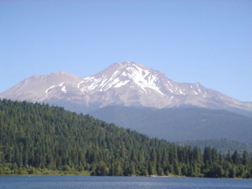 Lake Siskiyu